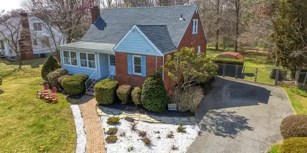 456 Jones Hill Road