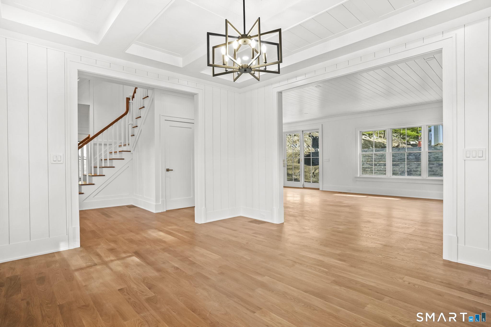 Image 4Dining Room: Formal dining room