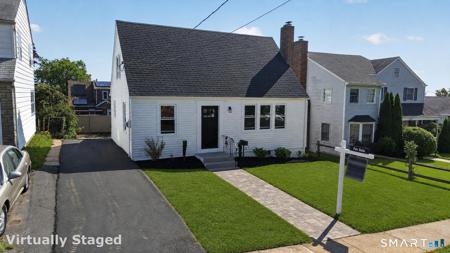 141 Laurel Street