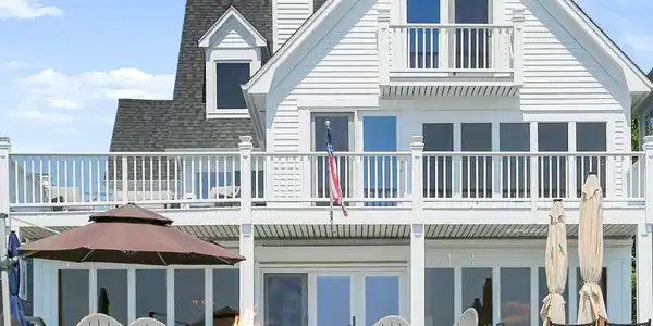 Image 2: Toes in the sand just outside of your french doors...... with as much indoor space to enjoy as outdoor