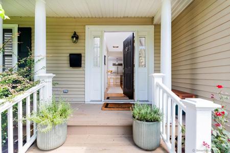 41 Shorefront Park