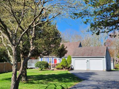 25 Chalker Beach Road
