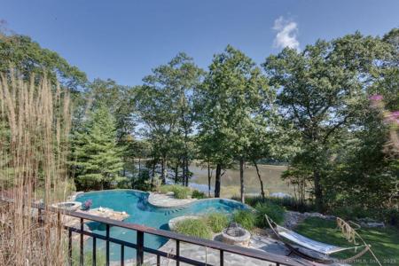 76 Sachem Head Road