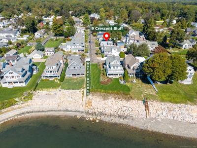 9 Crescent Bluff Avenue