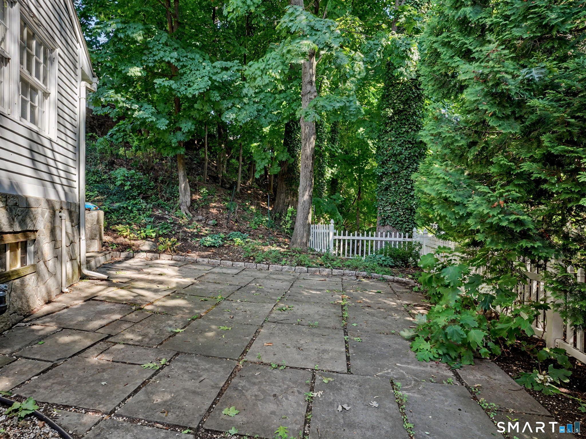 Image 3Patio