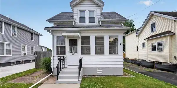 127 Oakley Street