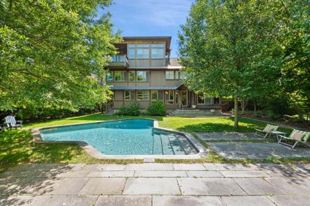 19 Bermuda Road