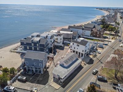 1007 Fairfield Beach Road