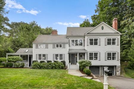 119 Hendrie Avenue