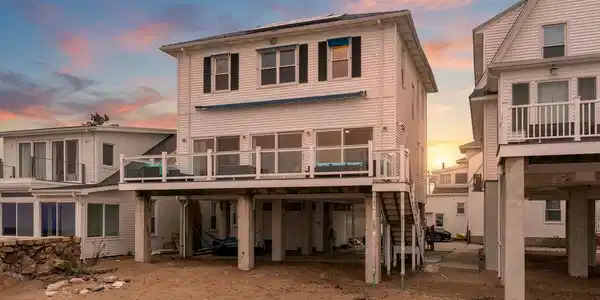 2 Jamaica Court