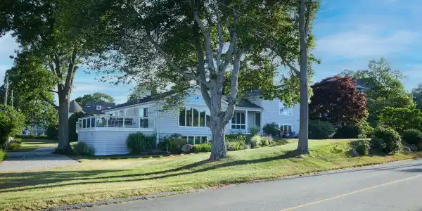 16 Harbor Road