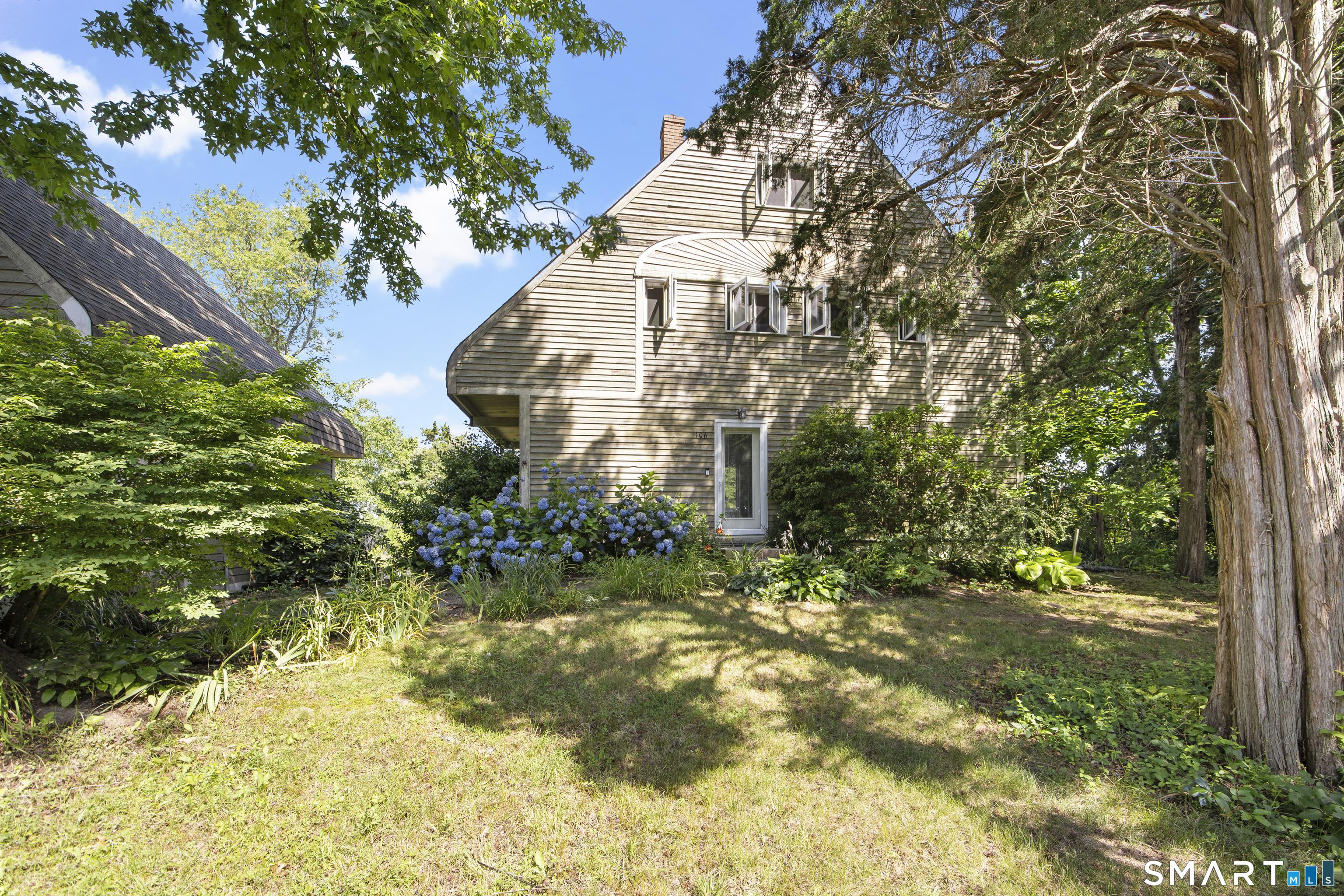 Image 4: Front of home