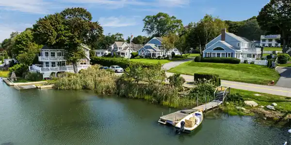 Image 2: Deeded access to water and floating dock.