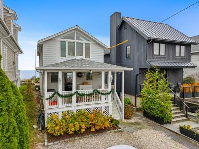 1235 Fairfield Beach Road