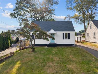 22 Hillside Avenue