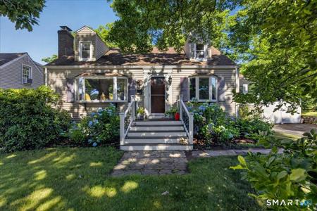 52 Hillside Avenue