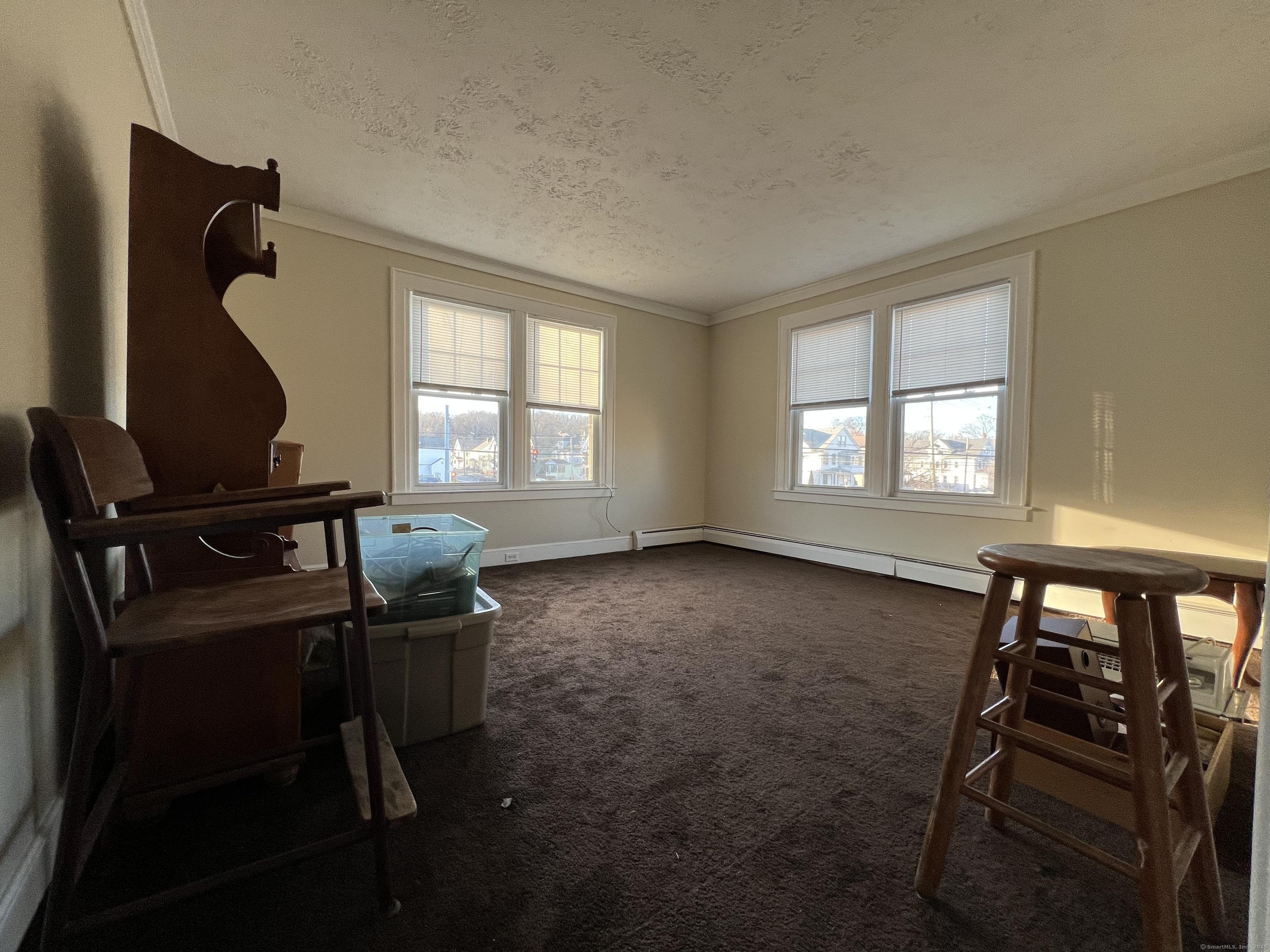 Image 4Living Room