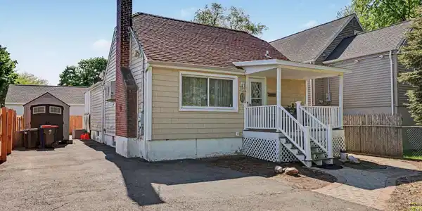 174 Woodward Avenue