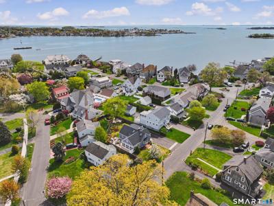 47 Shorefront Park