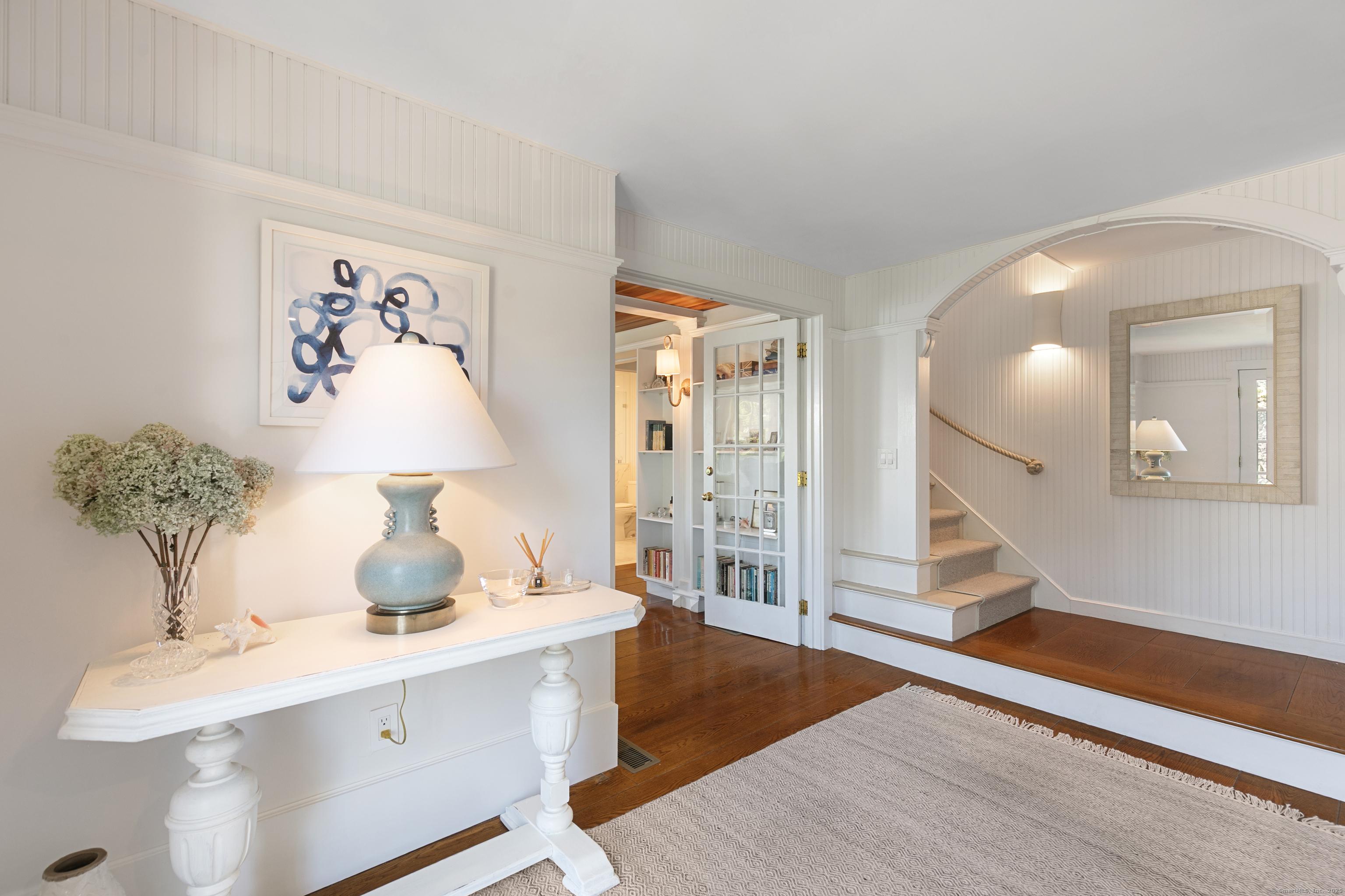 Image 2: Inviting entry way - gives access to in-law and main residence.