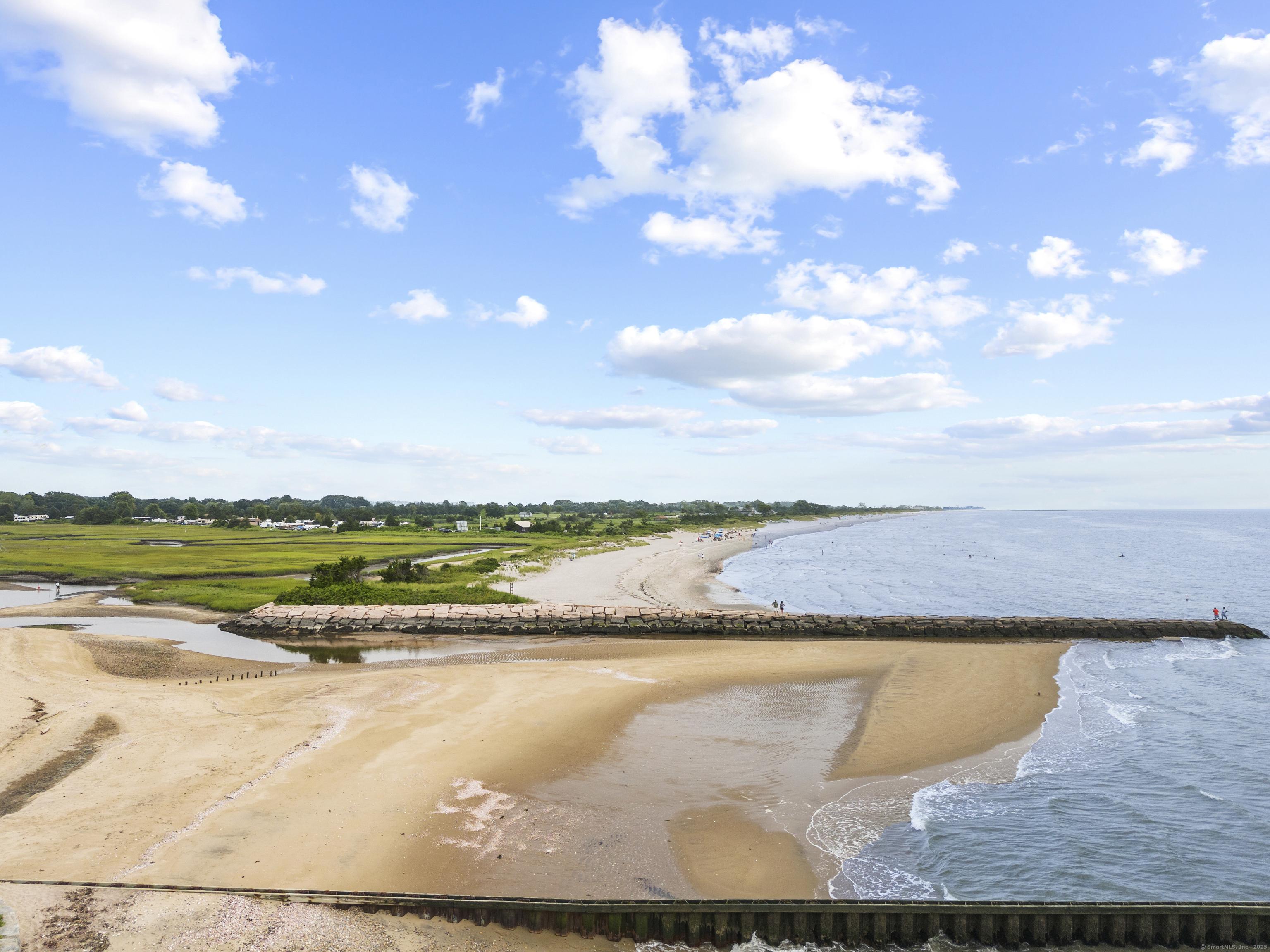 Image 3: THE beach with Hammonassett in the background.