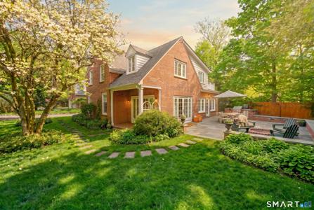 5 Farnham Court