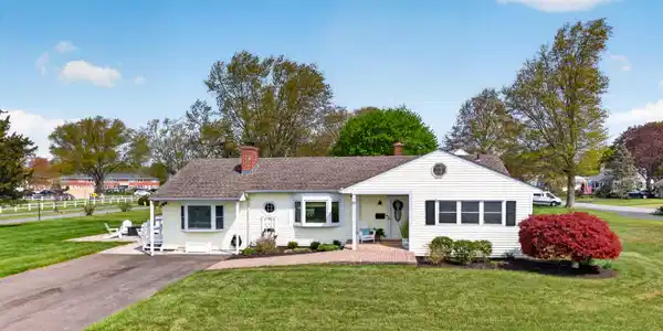 21 Riverside Drive
