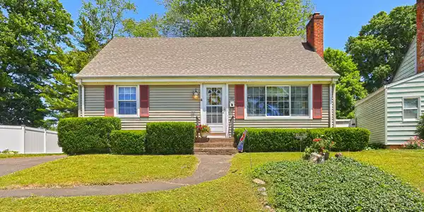 105 Seaview Avenue
