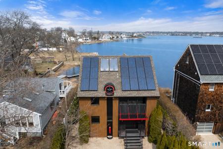17 Seabreeze Place