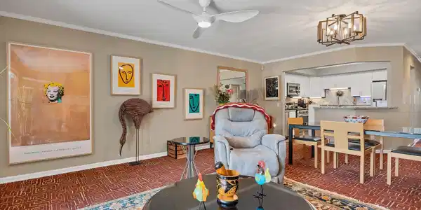 Image 3Living Room