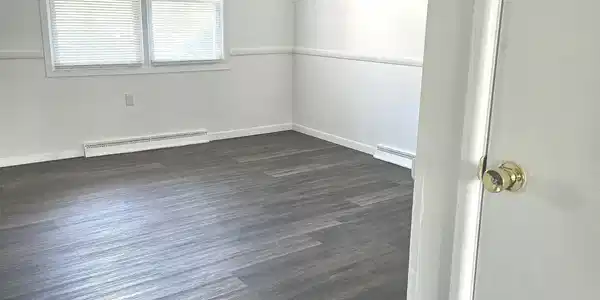 Image 4Dining Area