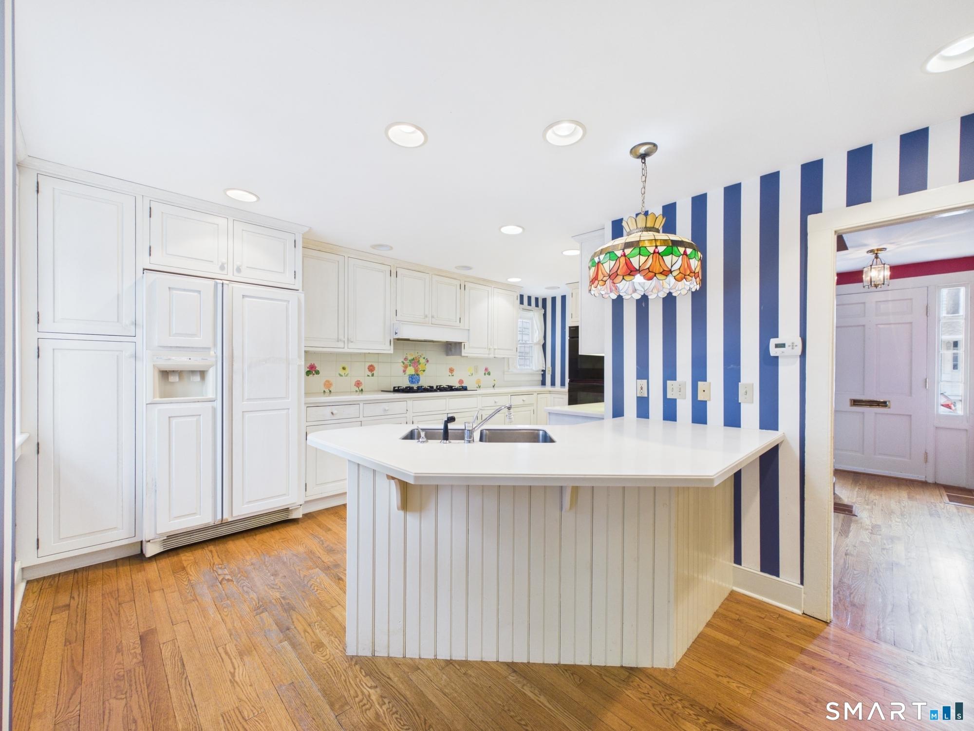 Image 2Kitchen