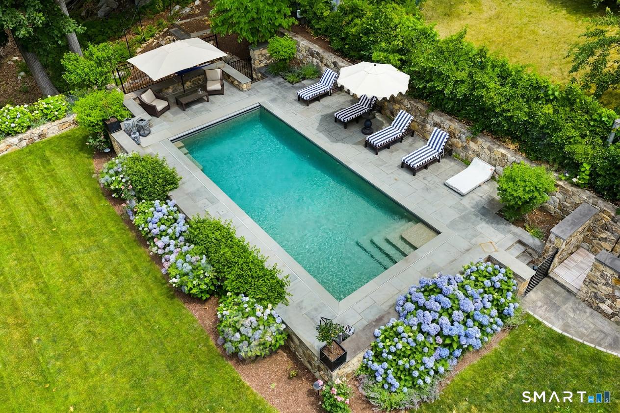 Image 4Swimming Pool