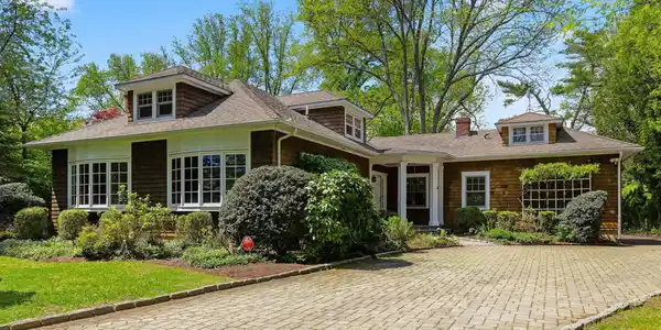 21 Nearwater Lane