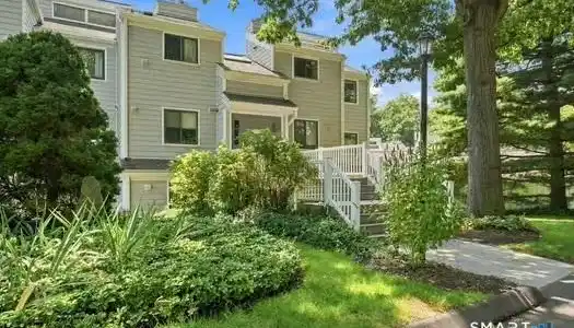 37 Rowayton Woods Drive