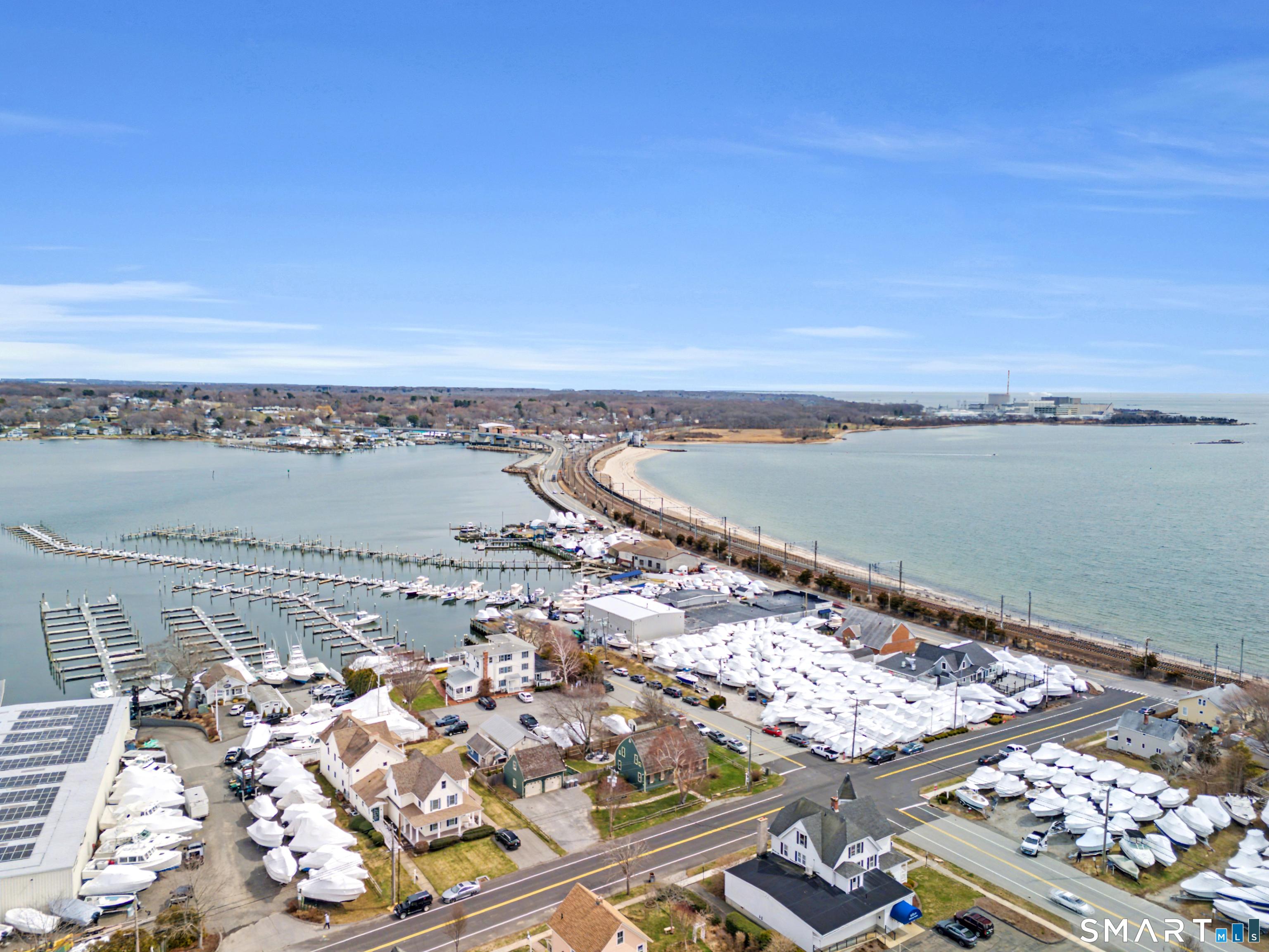 Image 4: Surrounded by marina's, Niantic River and Bay