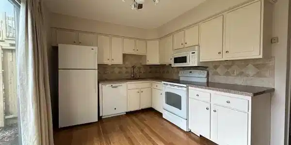 Image 3Kitchen