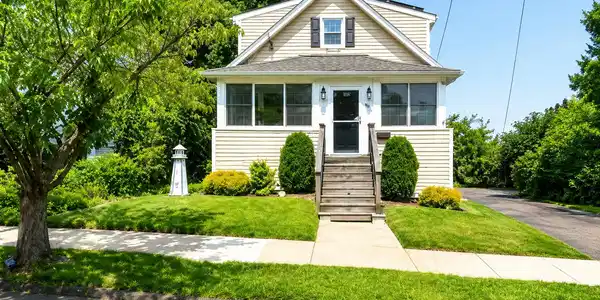 93 Fairview Avenue