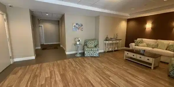 Image 3: Lobby Entrance