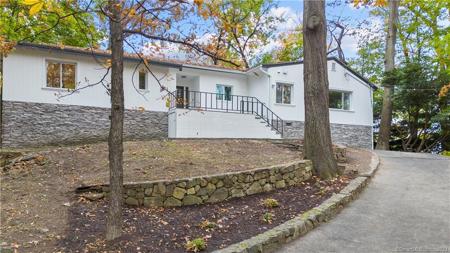 9 Dock Road