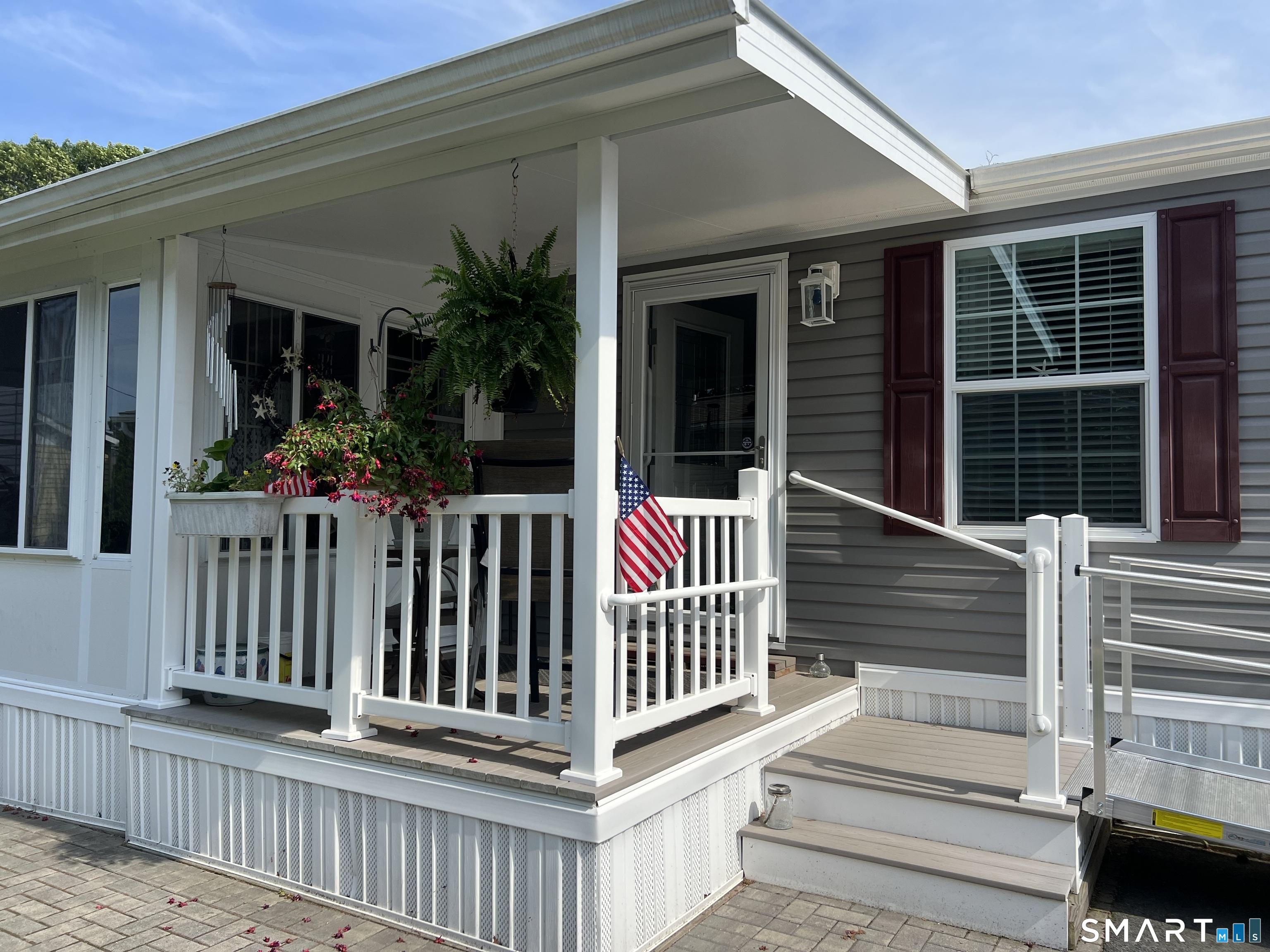 Image 2Front of House
