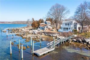 20 North Shore Way