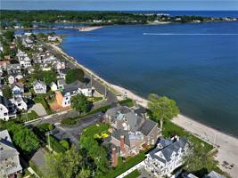8 Seaside Avenue
