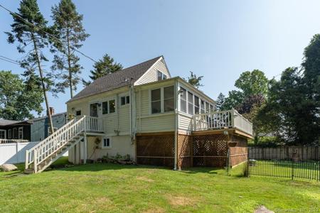 39 Oak Avenue