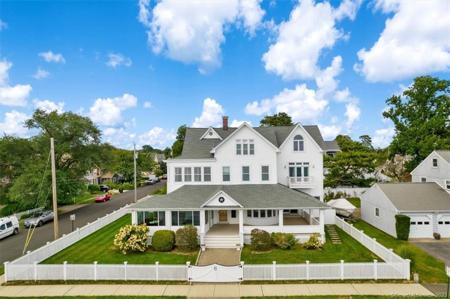 59 Trumbull Avenue