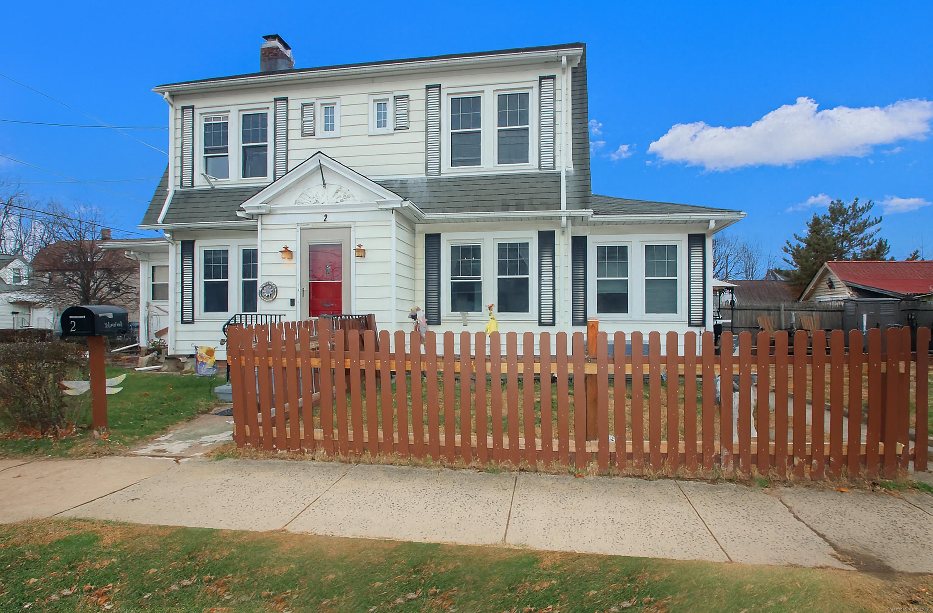 Image 2Front of House