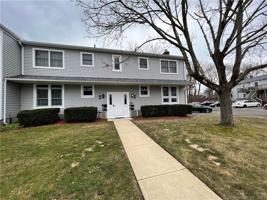 112 Carriage South Path