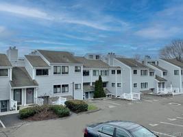 160 Rowayton Woods Drive