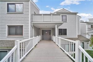 3 Rowayton Woods Drive