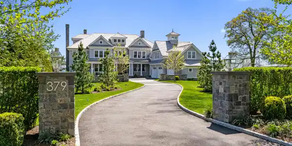 379 Ocean Drive West